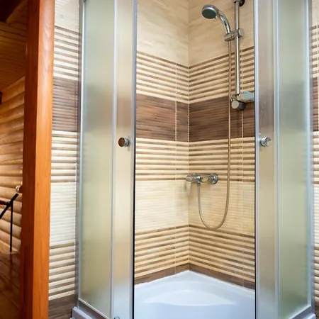 Chata кичера Krivopol'ye