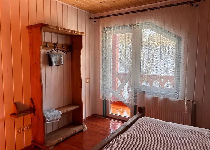 кичера Lodge