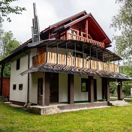 кичера Деревянный коттедж Krivopol'ye