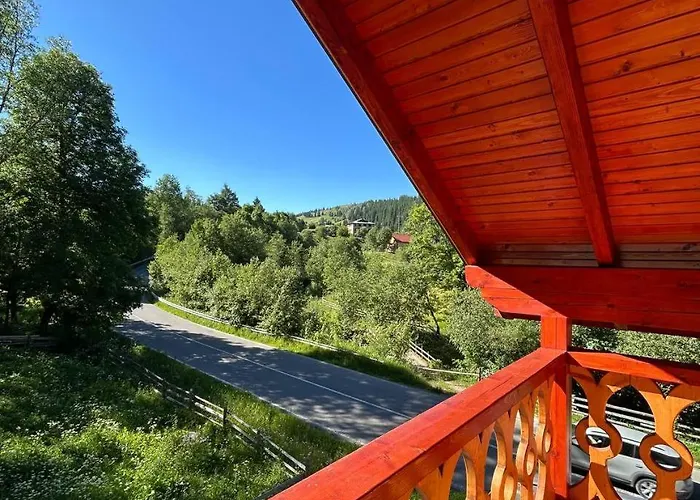 кичера Lodge *