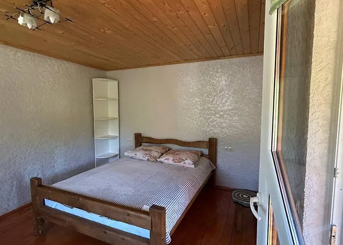 кичера Lodge *